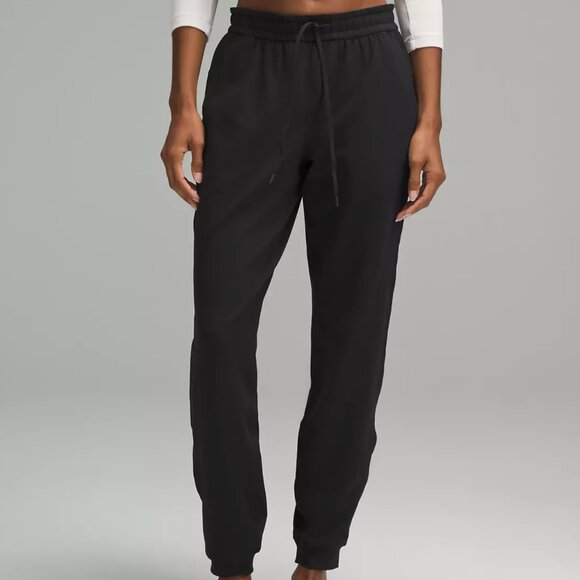 Lululemon Soft Jersey Classic Fit Midrise Jogger - Black, Size 6 - Picture 1 of 9